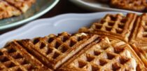 Turkaffe og Nystekte Vafler